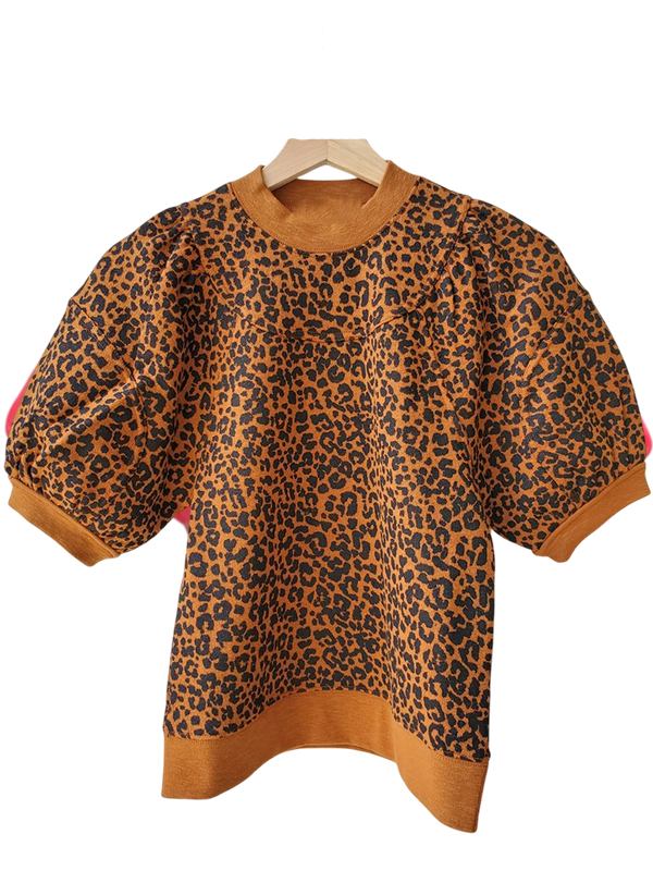 Are You a Charlotte? Podcast Kristin Davis Leopard Short Sleeve Top