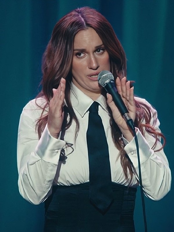 Hannah Berner White Shirt with Contrasting Black Tie