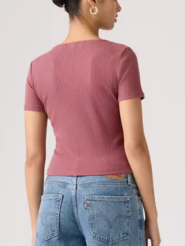 Dutton Ranch 2026 Kelly Reilly Pink Top