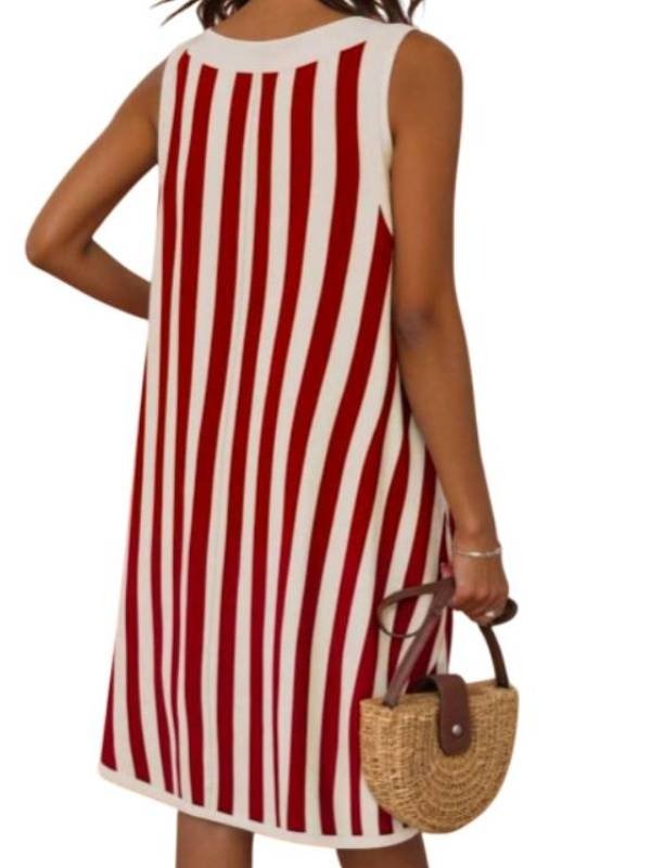 Below Deck Down Under S4 Daisy Kelliher Striped Fish Print Dress - Image 3