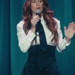 Hannah Berner White Shirt with Contrasting Black Tie
