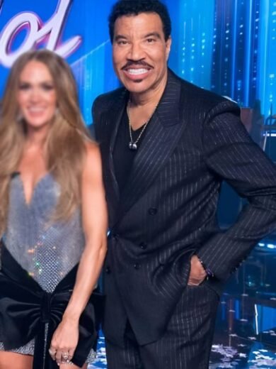 American Idol S24 Lionel Richie Striped Suit