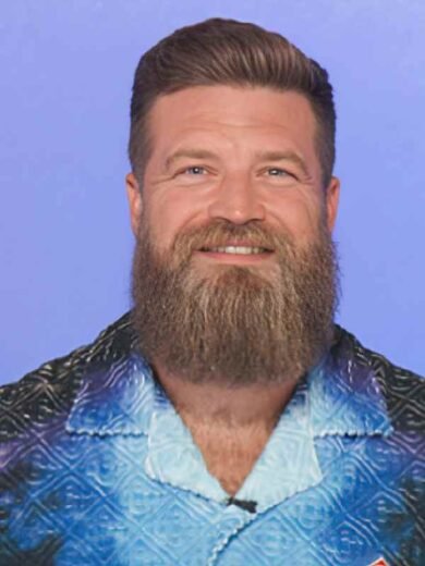 Hollywood Squares S2 Ryan Fitzpatrick Gradient Shirt