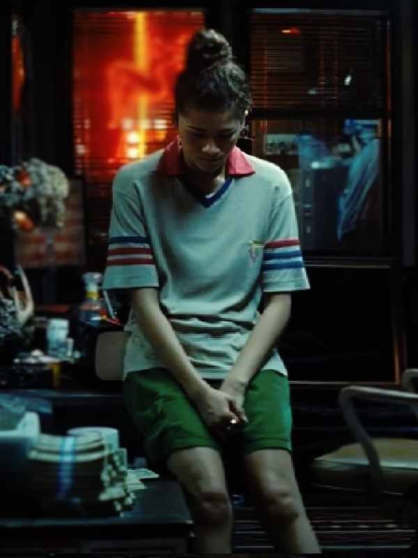 Euphoria S3 Zendaya Striped Sleeve T Shirt - Image 2