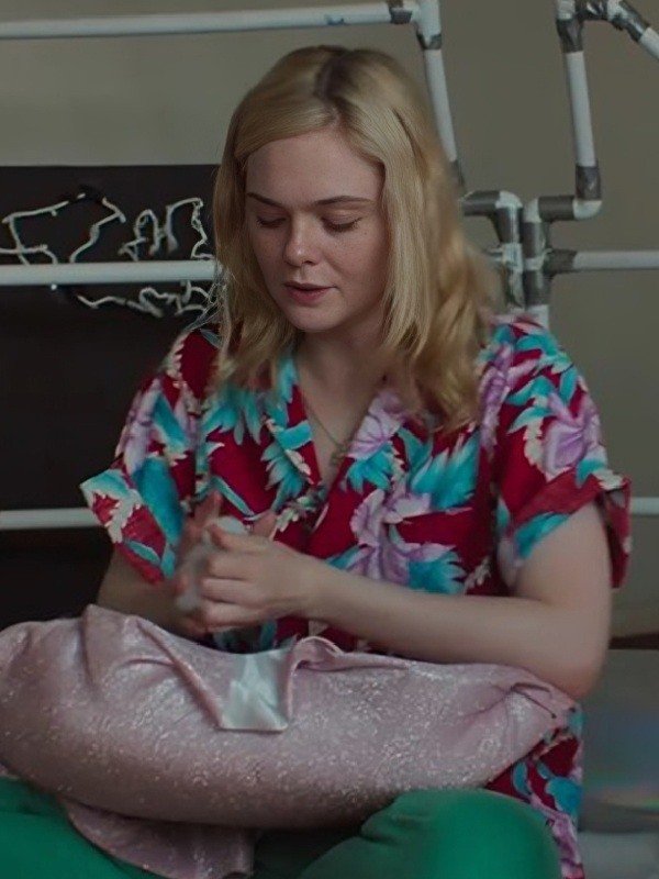 Margo’s 2026 Elle Fanning Floral Camp Shirt - Image 4