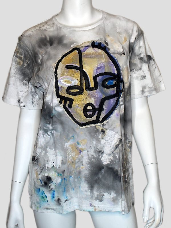 The Devil Wears Prada 2 Anne Hathaway Tee - Image 3