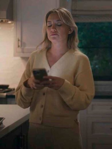 Running Point S2 Kate Hudson V-Neck Cardigan