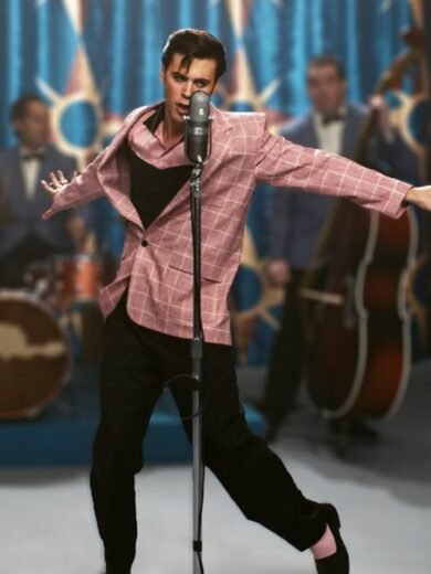Austin Butler Elvis 2022 Pink Blazer