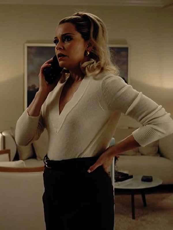 The Miniature Wife 2026 Elizabeth Banks V-Neck Sweater - Image 2