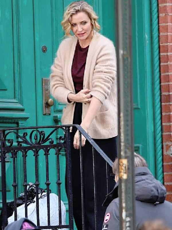 The Sham Cameron Diaz Beige Cardigan - Image 2